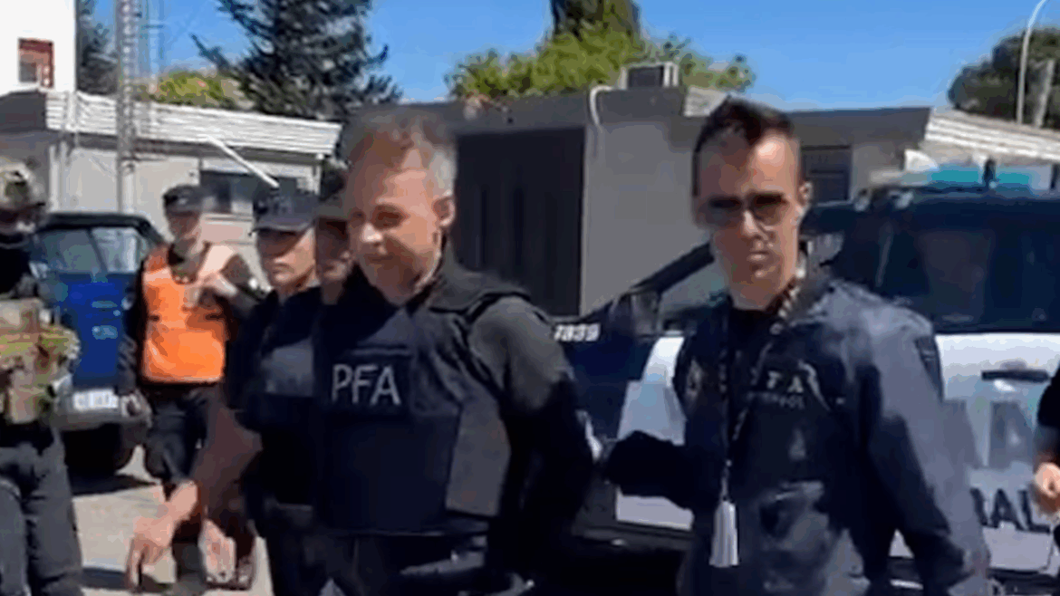 Se concretó la extradición de Fred Machado: viaja custodiado a Estados Unidos para ser juzgado por narcotráfico