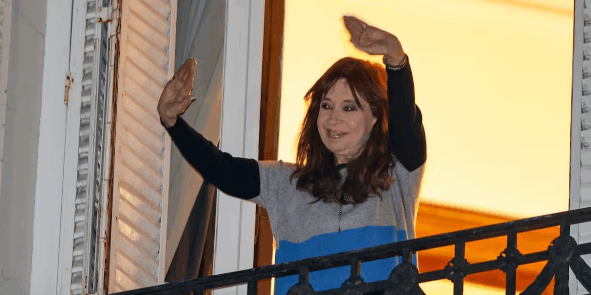 Causa Cuadernos: comienza el juicio a Cristina Kirchner, señalada como jefa de una asociación ilícita