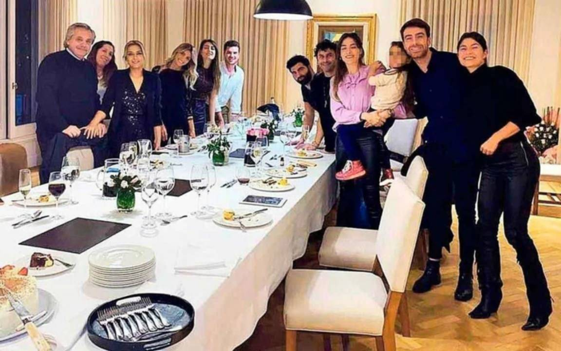 Mirtha Legrand enfrentó a Fabiola Yañez: “Brindaban mientras yo despedía a mi hermana por televisión”