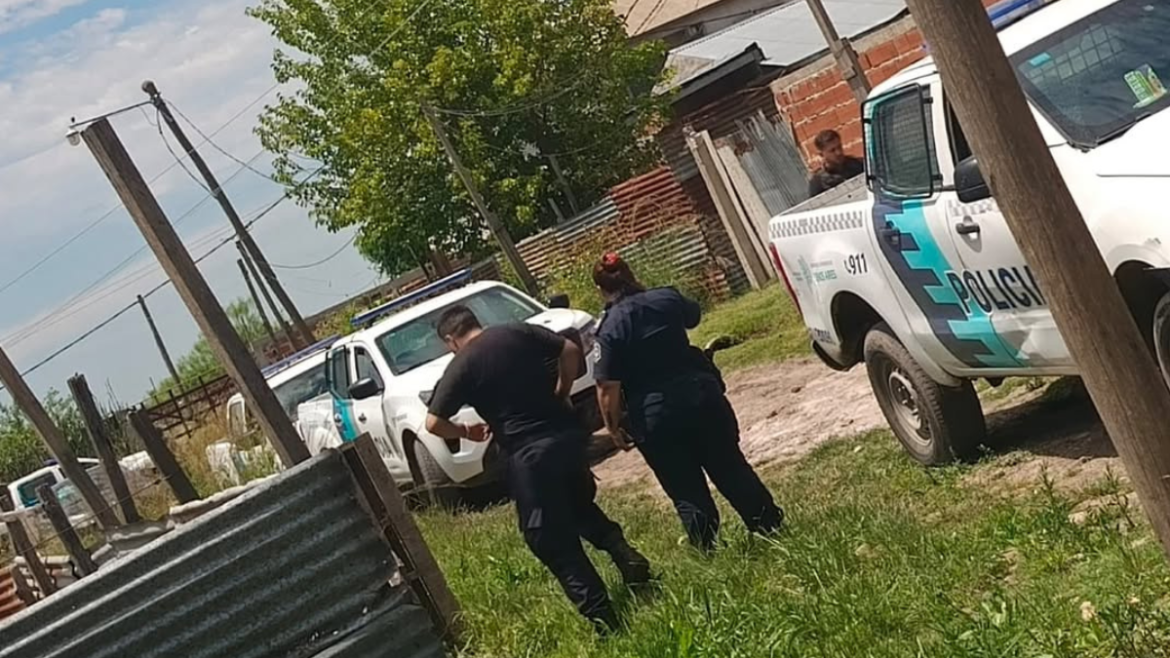 Los Hornos: una mujer recibió un disparo en medio de un conflicto por una supuesta usurpación