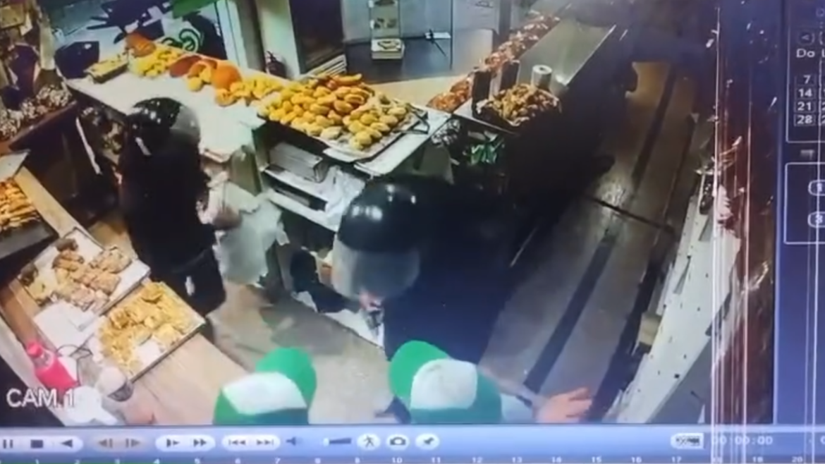 Dos comercios fueron asaltados a punta de pistola en Diagonal 73