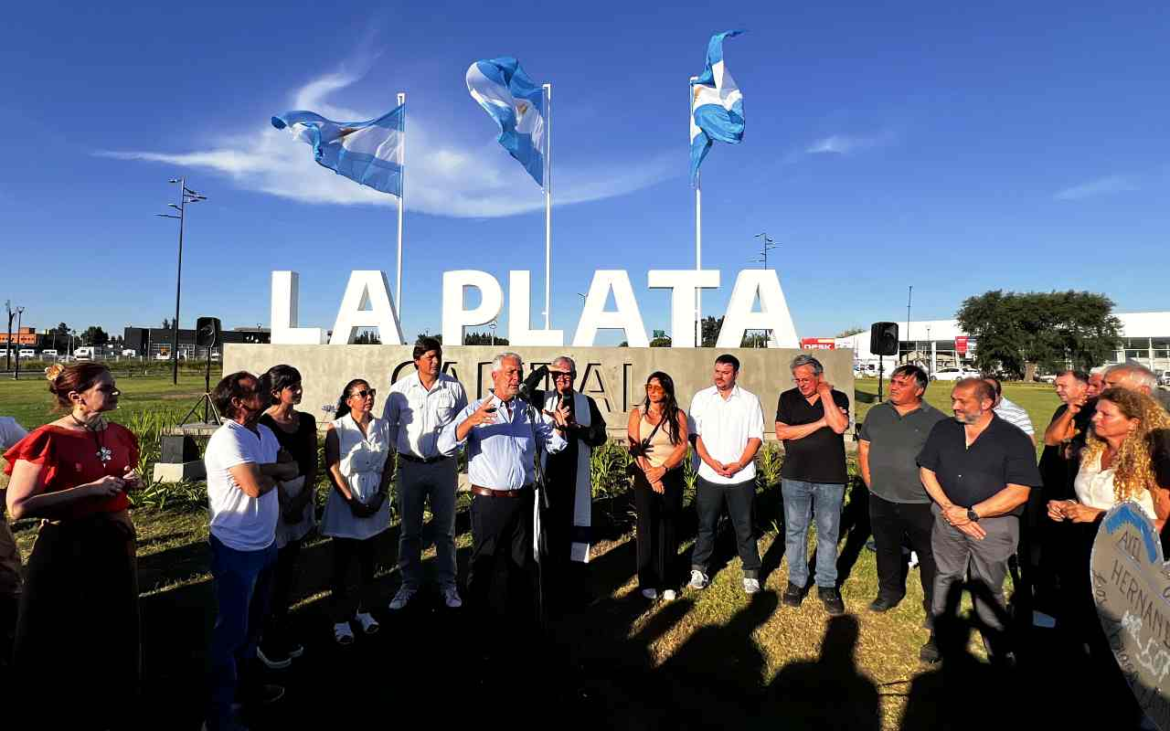Alak inauguró el último tramo de la nueva avenida 44