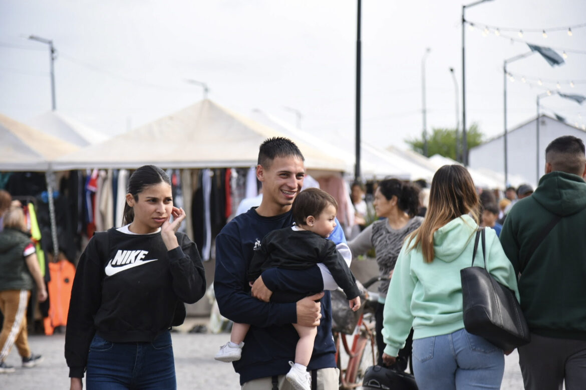 Diciembre con agenda extendida en los paseos de compras Meridiano V y del Sur II