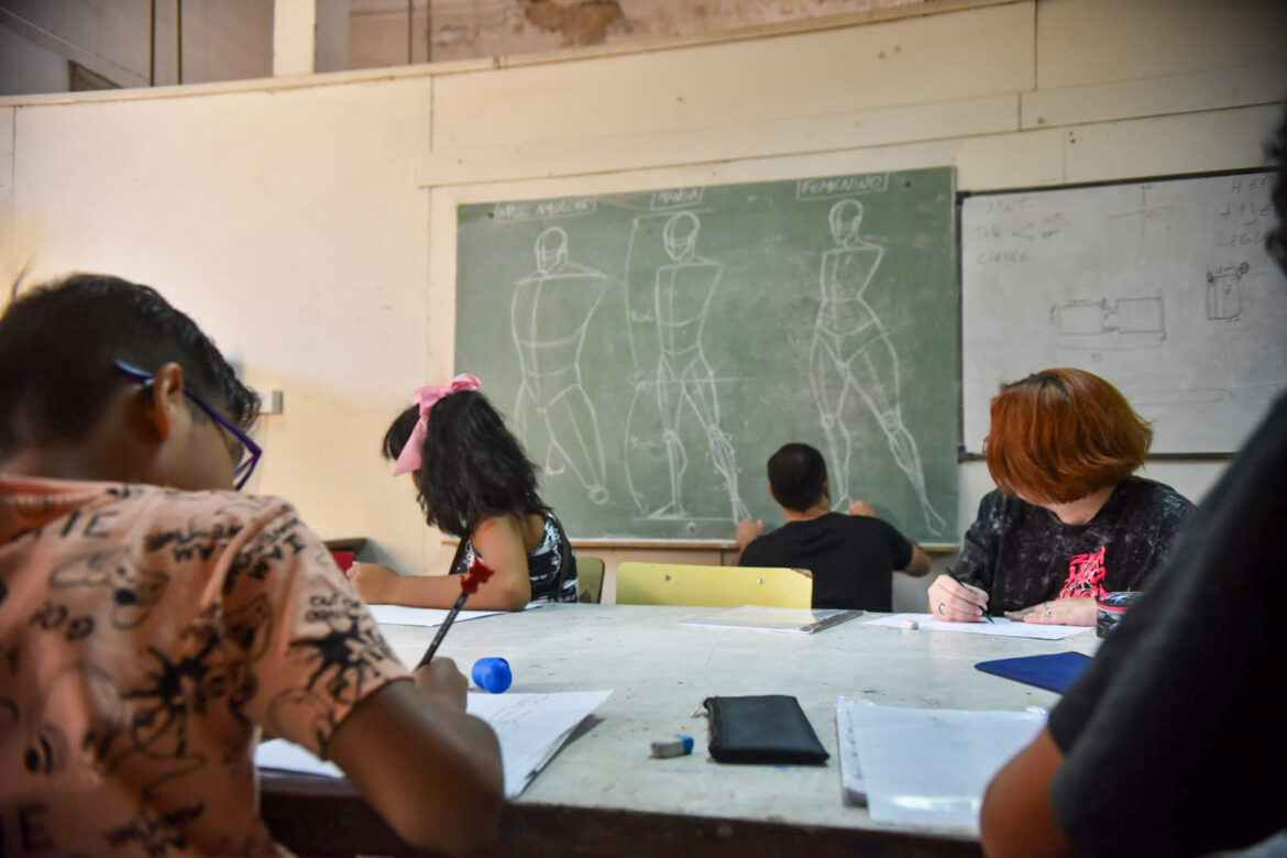 Abrió la inscripción a los cursos de verano de la Escuela Taller Municipal de Arte