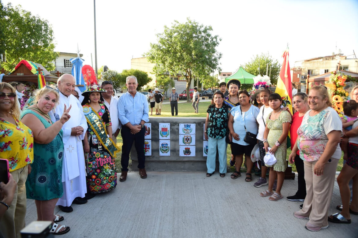 Alak reinauguró la Plaza Nuestra Señora de Copacabana en Tolosa