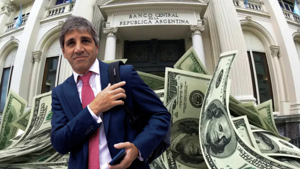 Caputo afirmó que sin intervención oficial el dólar estaría más cerca de $1.300