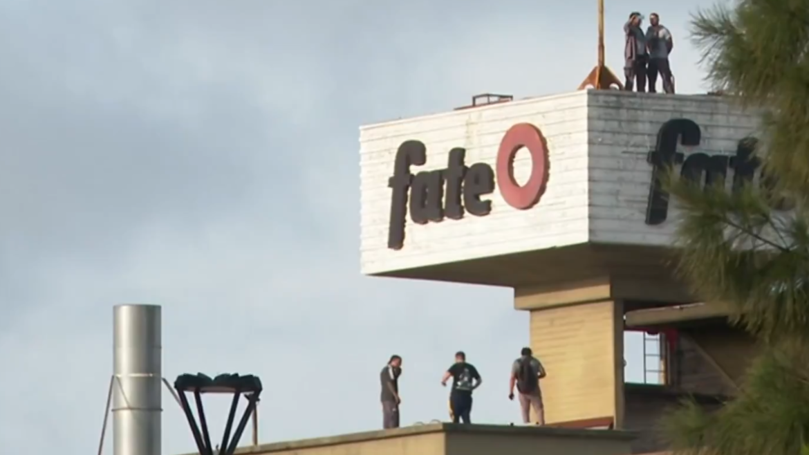 Detuvieron al jefe del gremio del neumático en medio de la protesta por el cierre de Fate