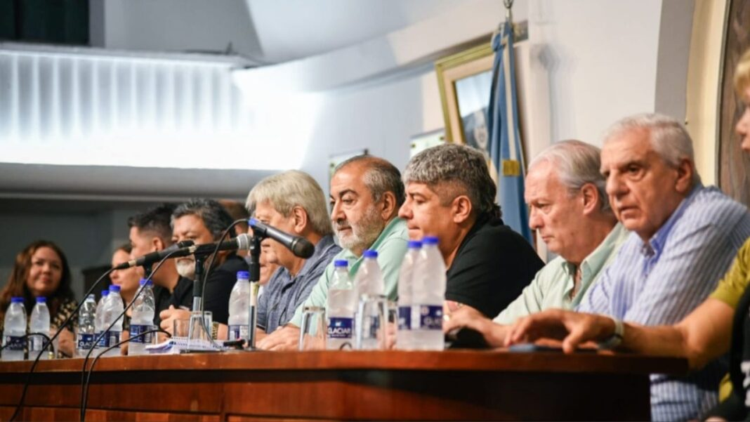 La CGT evalúa un paro general y presiona a Diputados por la reforma laboral