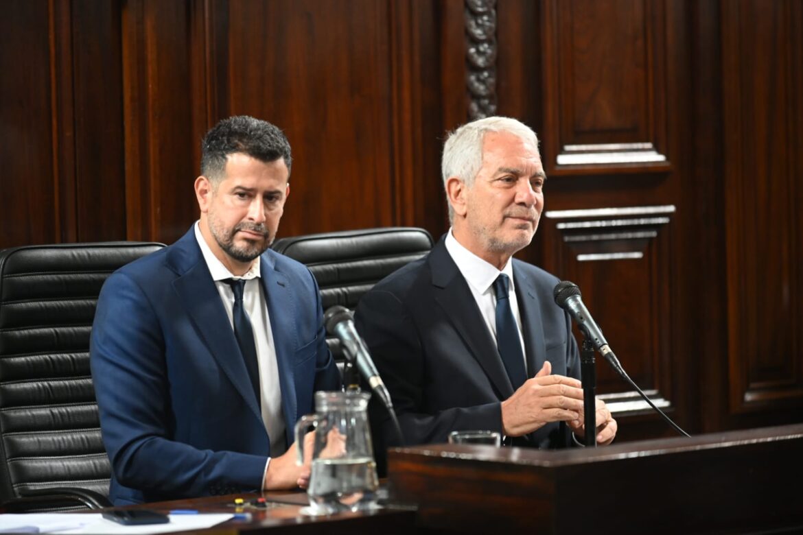 Alak: «Nuestros principios fundamentales son el orden público y el progreso social»