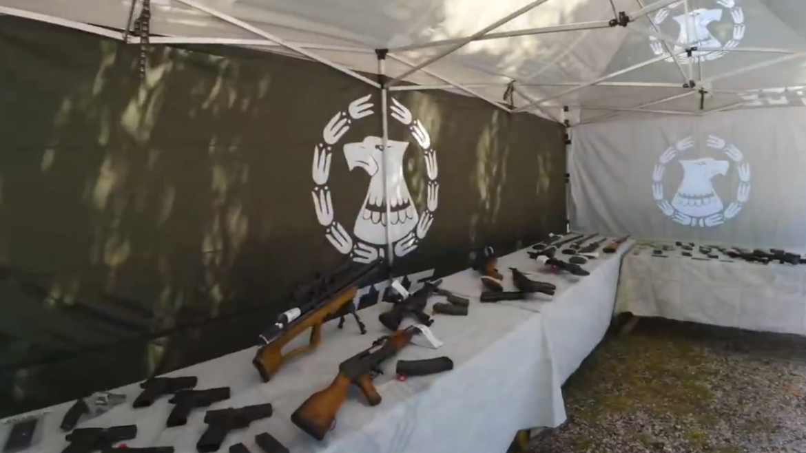 Hallan un arsenal, secuestran fusiles de guerra, AK47, pistolas y cientos de municiones