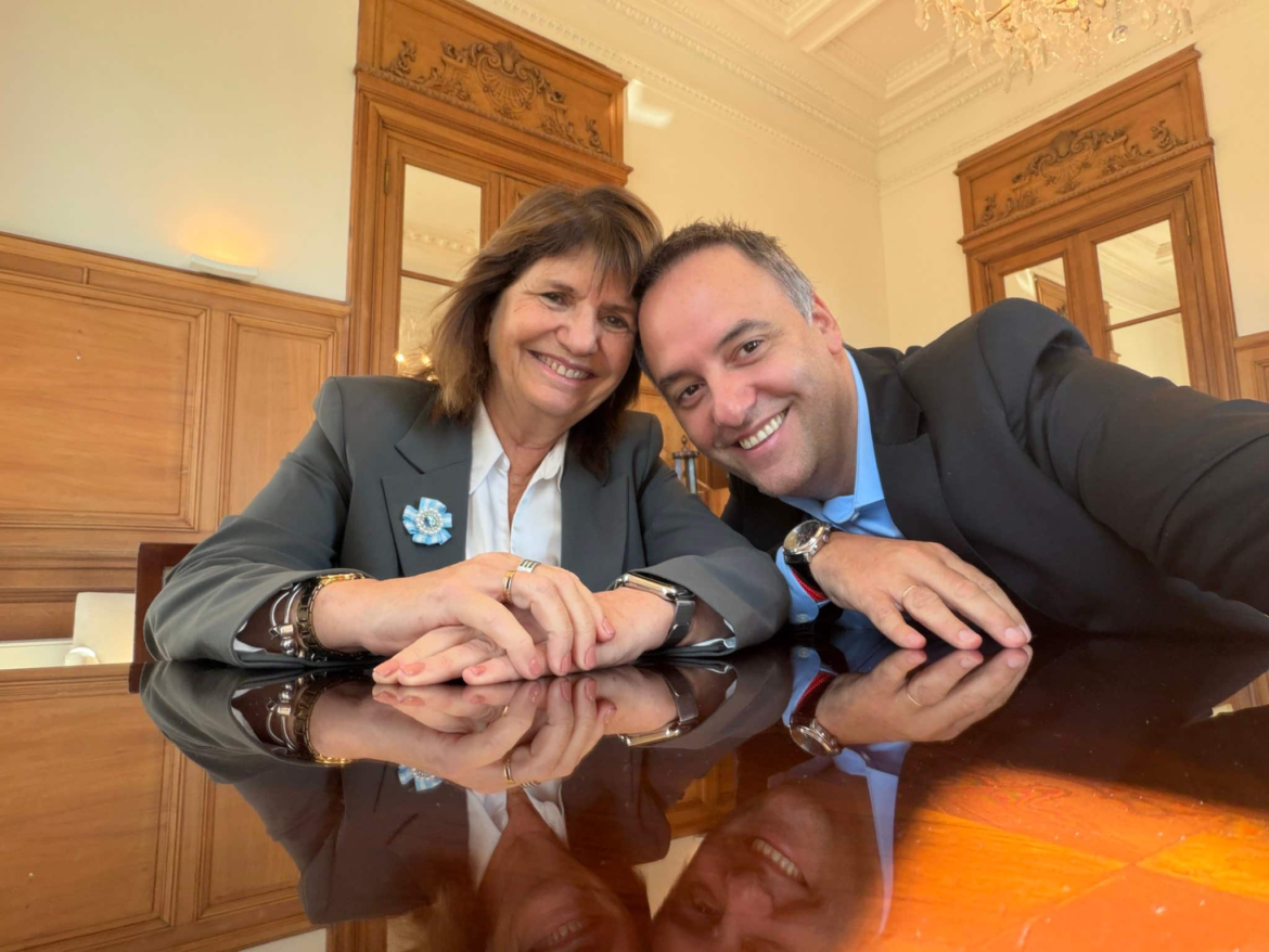 Bullrich volvió a mostrarse con Adorni y anticipó el envío de reformas al Congreso