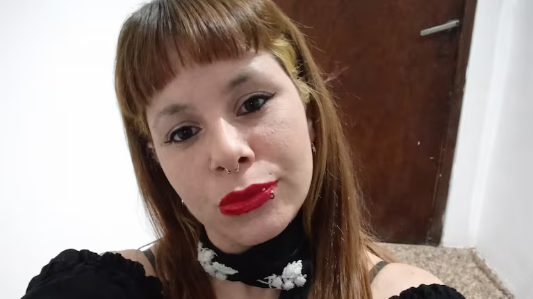 Detuvieron a un joven que persiguió y atropelló a una chica que lo había rechazado en un boliche