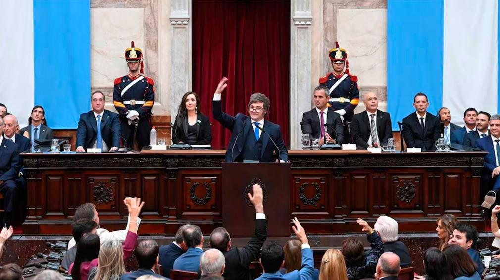 Milei inauguró las sesiones con fuertes críticas al kirchnerismo y anunció 90 reformas estructurales