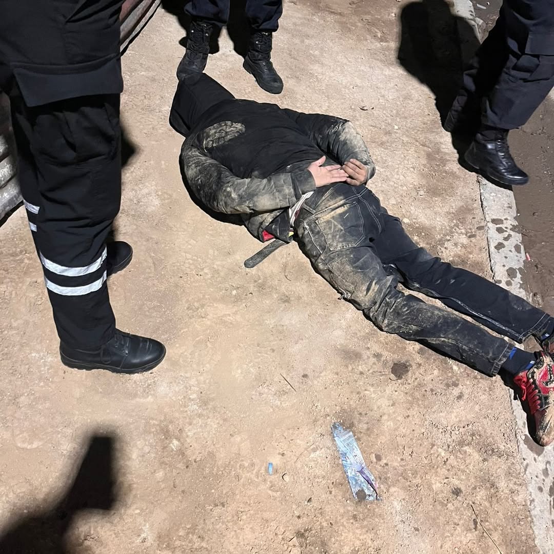 Villa Elvira: una persecución terminó con disparos, una moto abandonada y un aprehendido