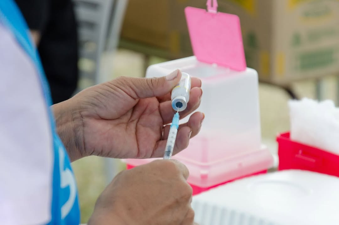 La Comuna extendió los operativos sanitarios con controles, vacunación y concientización