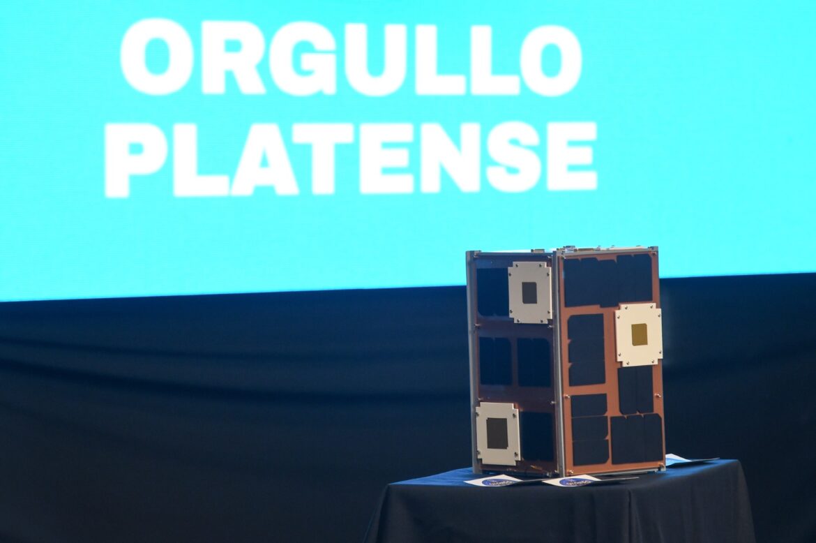 Alak reconoció a los platenses que participaron de la Misión Artemis II de la NASA