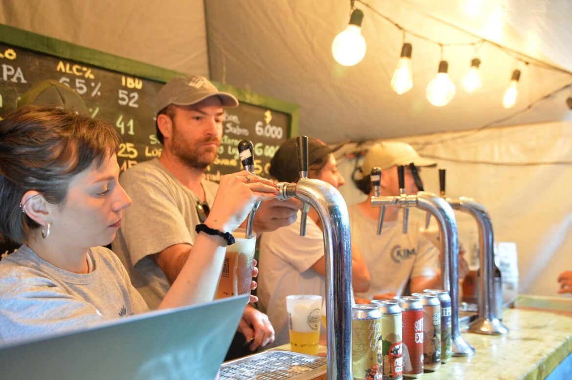 Con más de 200 variedades, música en vivo y feria, llega el Festival de la Cerveza Capital 2026