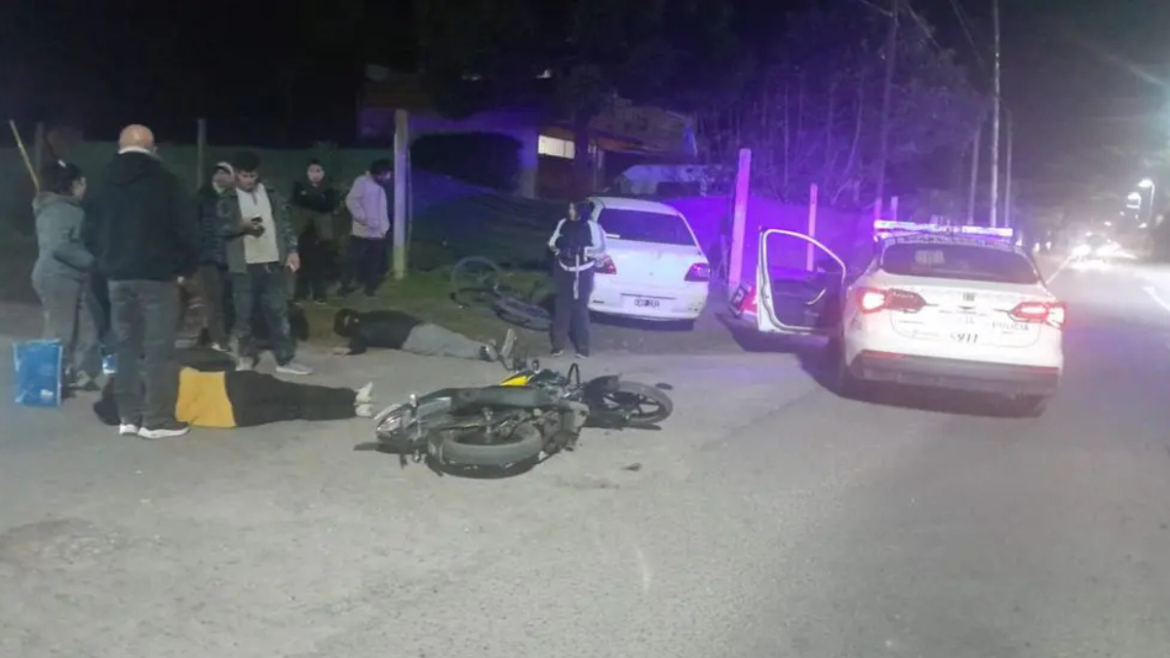 Dos jóvenes terminaron hospitalizados tras un choque en City Bell