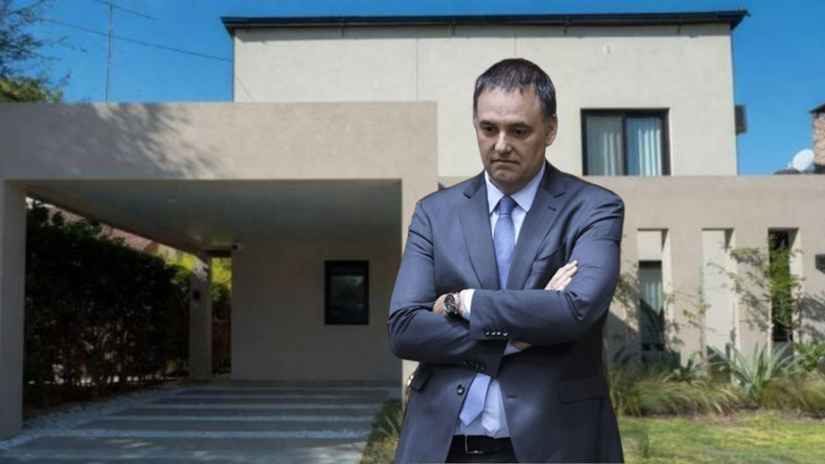 Adorni, más complicado: el contratista declaró que recibió USD 245 mil en efectivo por refacciones