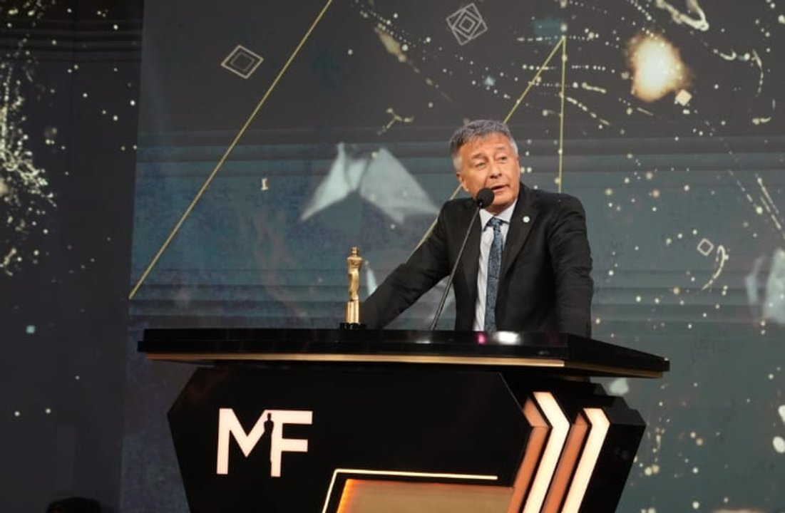 Rolando Graña cruzó a Milei en los Martín Fierro con un duro discurso sobre el periodismo