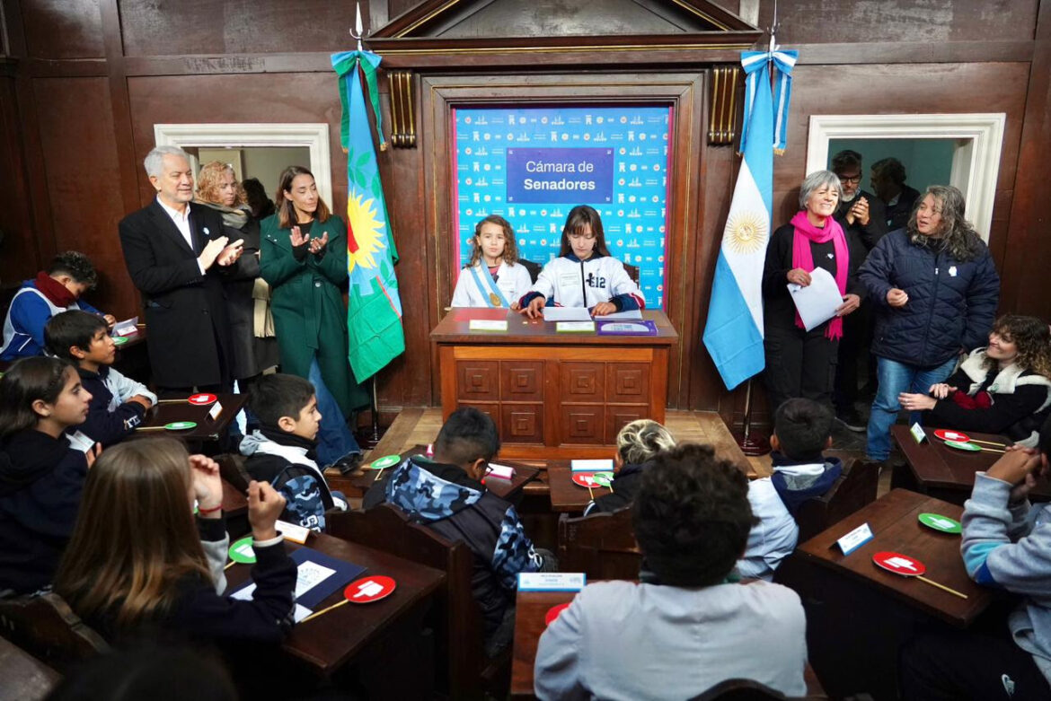 Alak participó de la apertura de sesiones del Gobierno Infantil de la República de los Niños