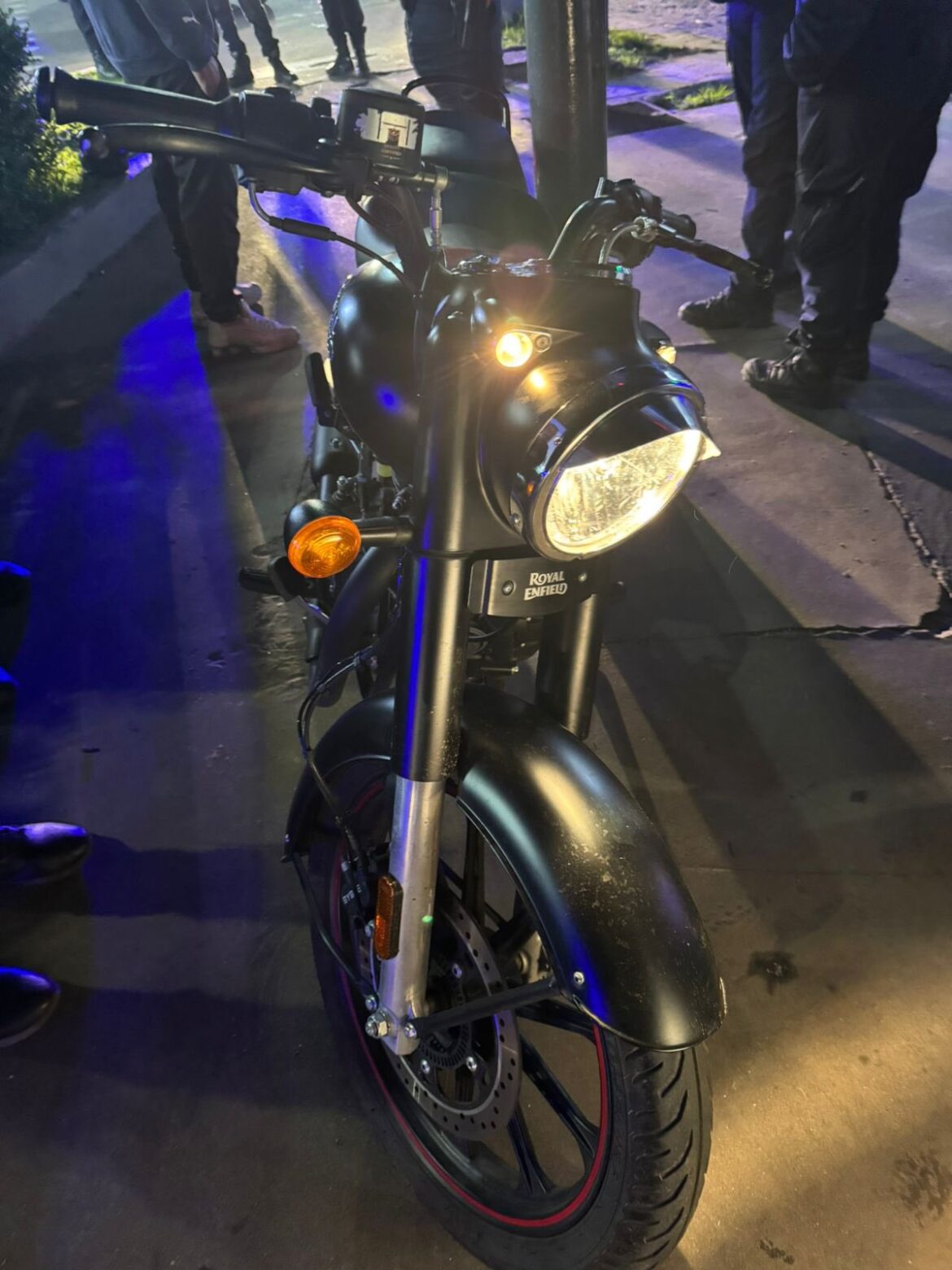 Persecución y tiroteo en La Plata: un menor terminó herido y recuperaron una moto robada