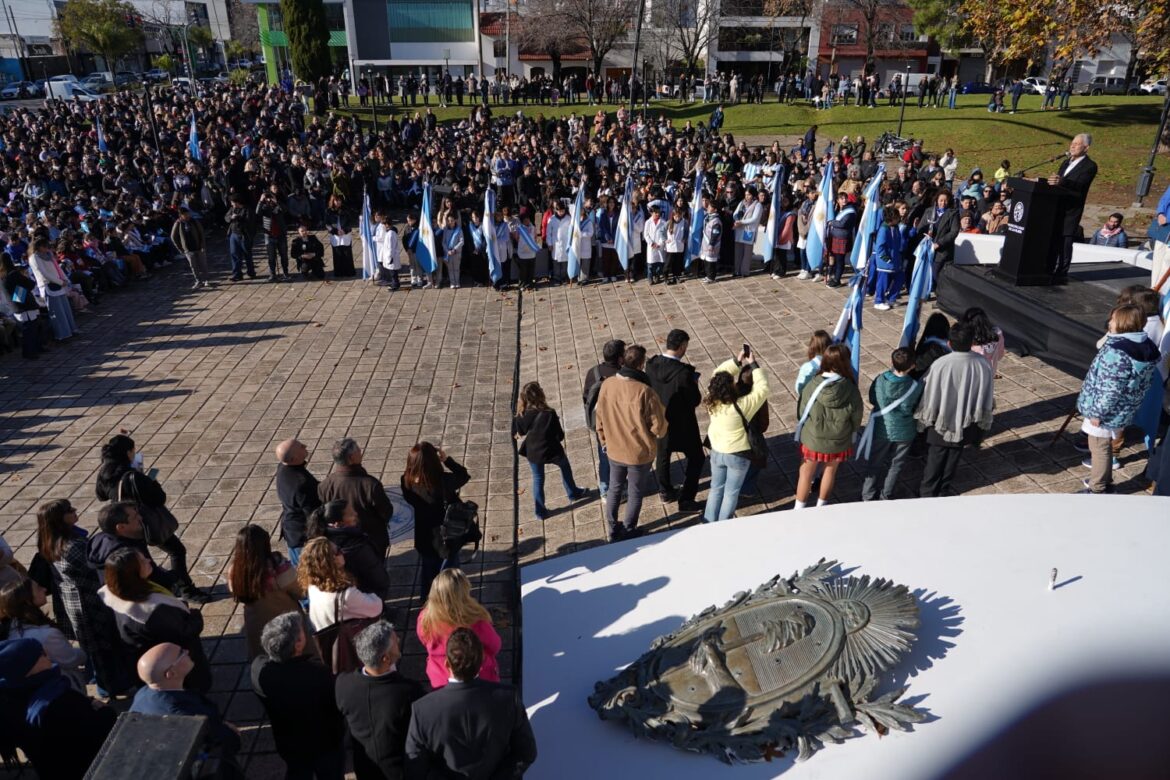 Alak anunció la creación del Museo de la Bandera