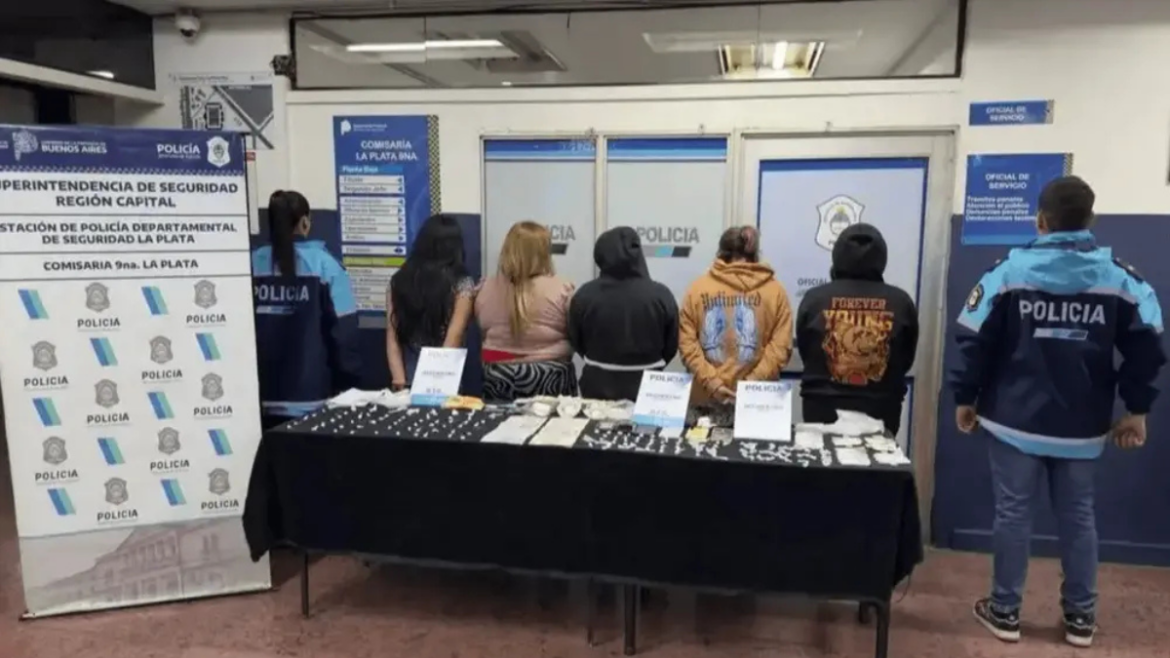 Piden liberar a dos mujeres acusadas por venta de droga en Altos de San Lorenzo