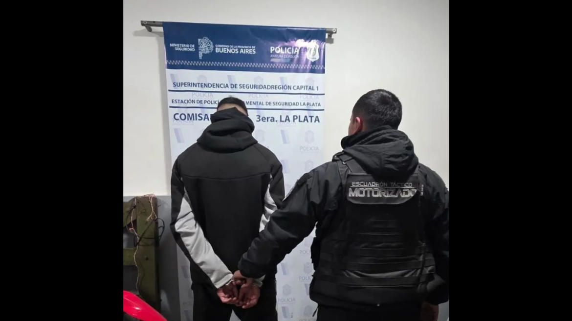 Demoraron a un menor de 13 años que circulaba en moto con un arma