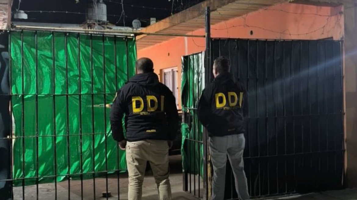 Cayó en La Plata un hombre investigado por el crimen de Roberto Rodríguez en Berisso