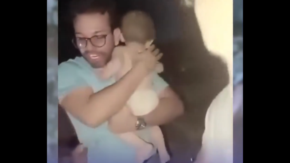 Milagro en Venezuela: rescataron con vida a una beba entre los escombros tras los terremotos