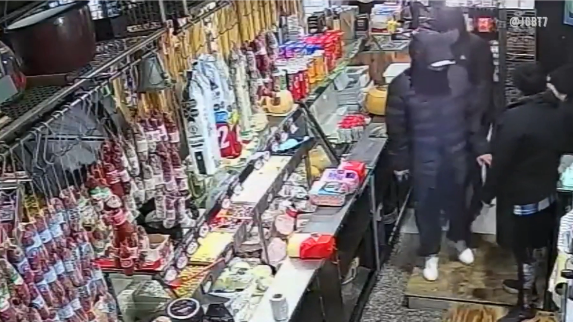 La reacción de un ladrón cuando la comerciante le dijo que tenía poca plata: “Estamos re cortos”