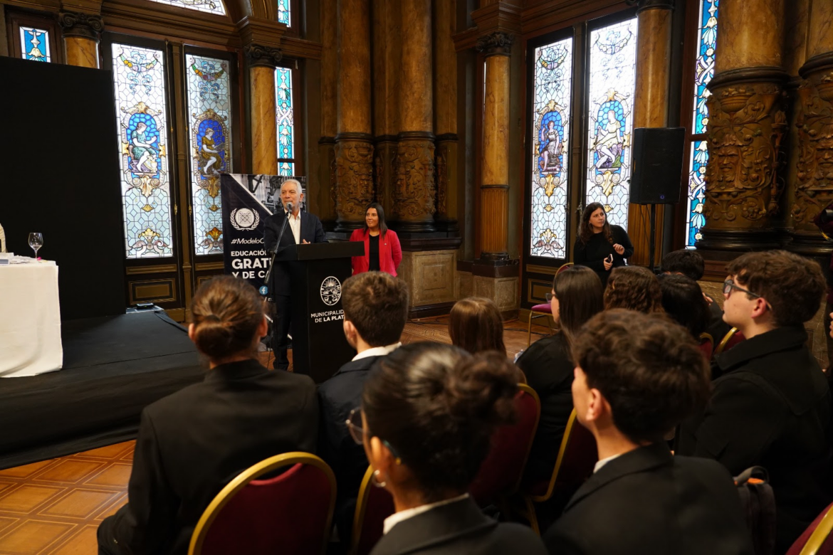 Alak encabezó una nueva jornada del Modelo ONU con la participación de 350 jóvenes