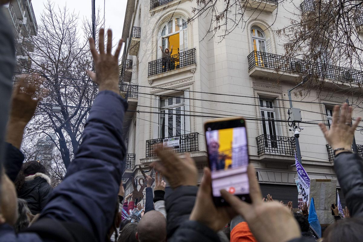 Ratificaron la prisión domiciliaria de Cristina Kirchner y remarcaron que cumple las reglas fijadas