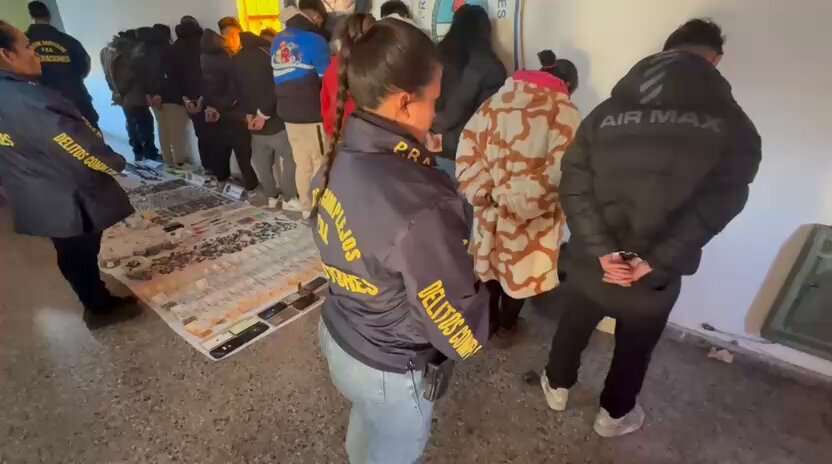 Golpe al narcomenudeo: 15 aprehendidos y más de 12 kilos de droga incautados