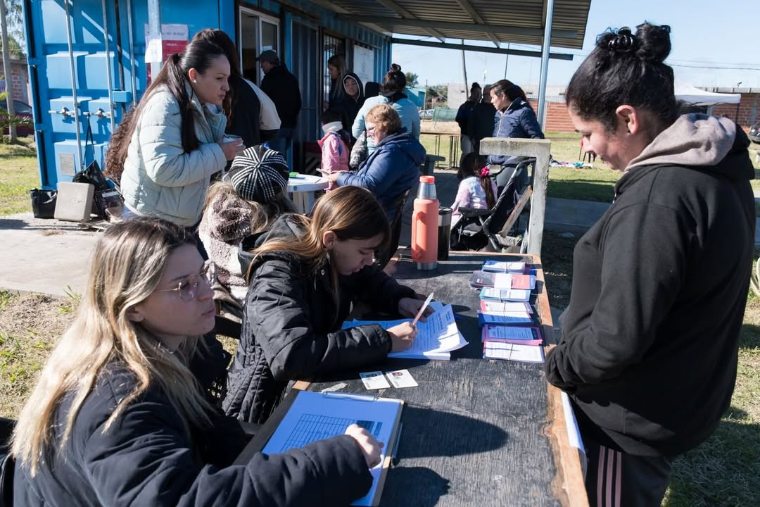 El Municipio recorre los barrios con más vacunación, controles y prevención