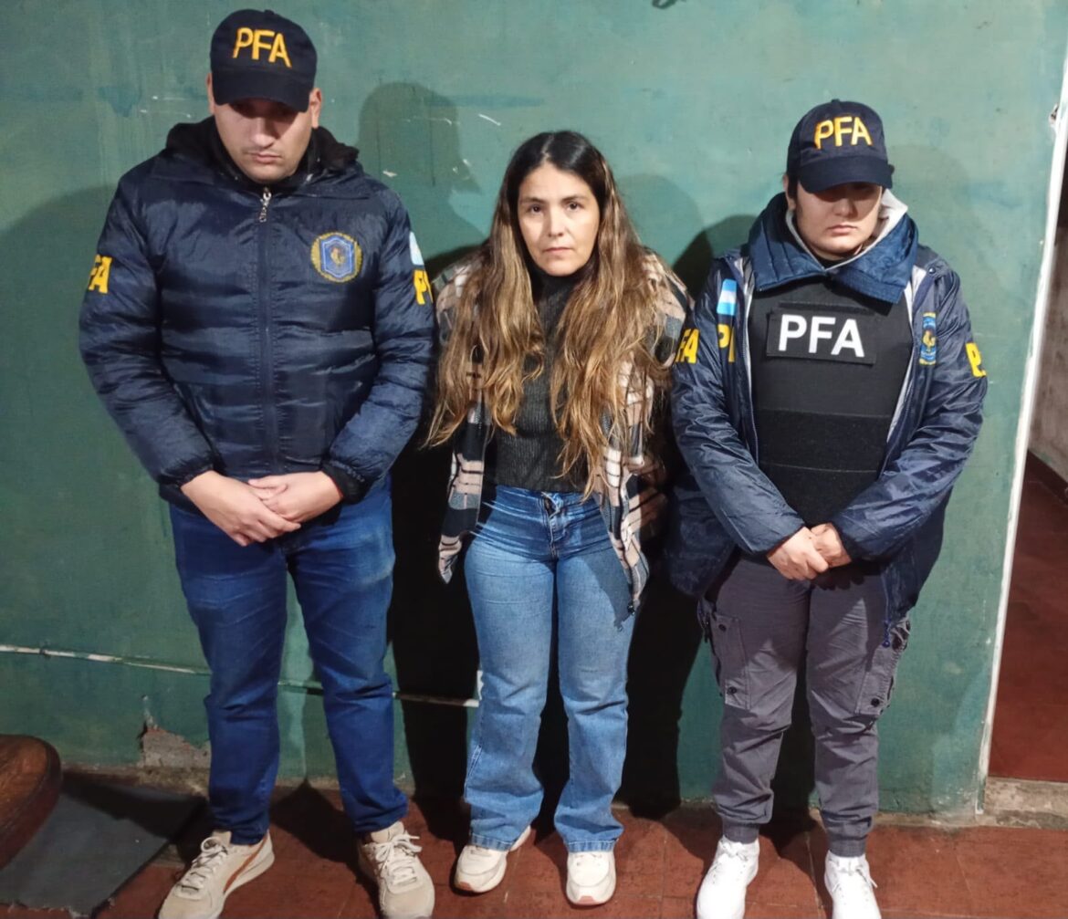Una ex policía bonaerense fue detenida por captar argentinos para combatir en Ucrania: ofrecían hasta 3.000 dólares mensuales