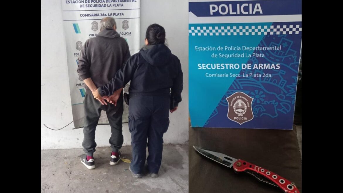 Detuvieron a un hombre de 76 años acusado de atacar con una navaja a la pareja de su expareja