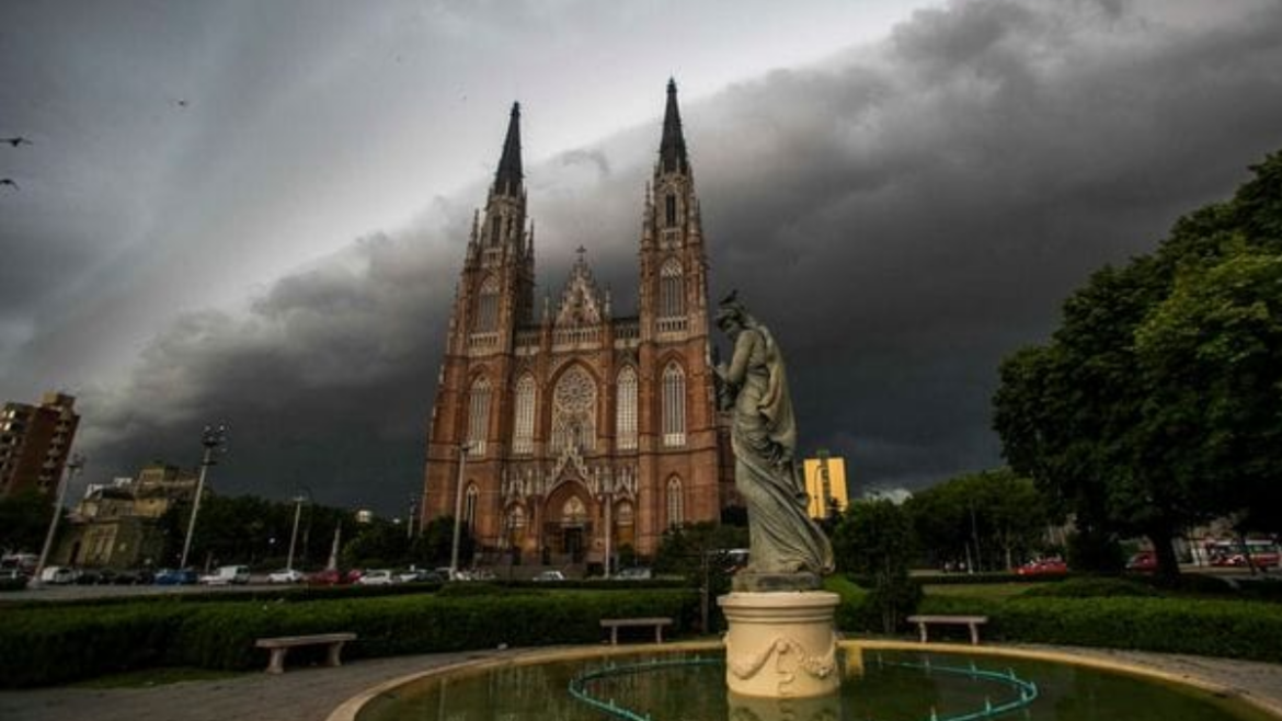Nivel de alerta ‘amarillo’ por tormentas en La Plata