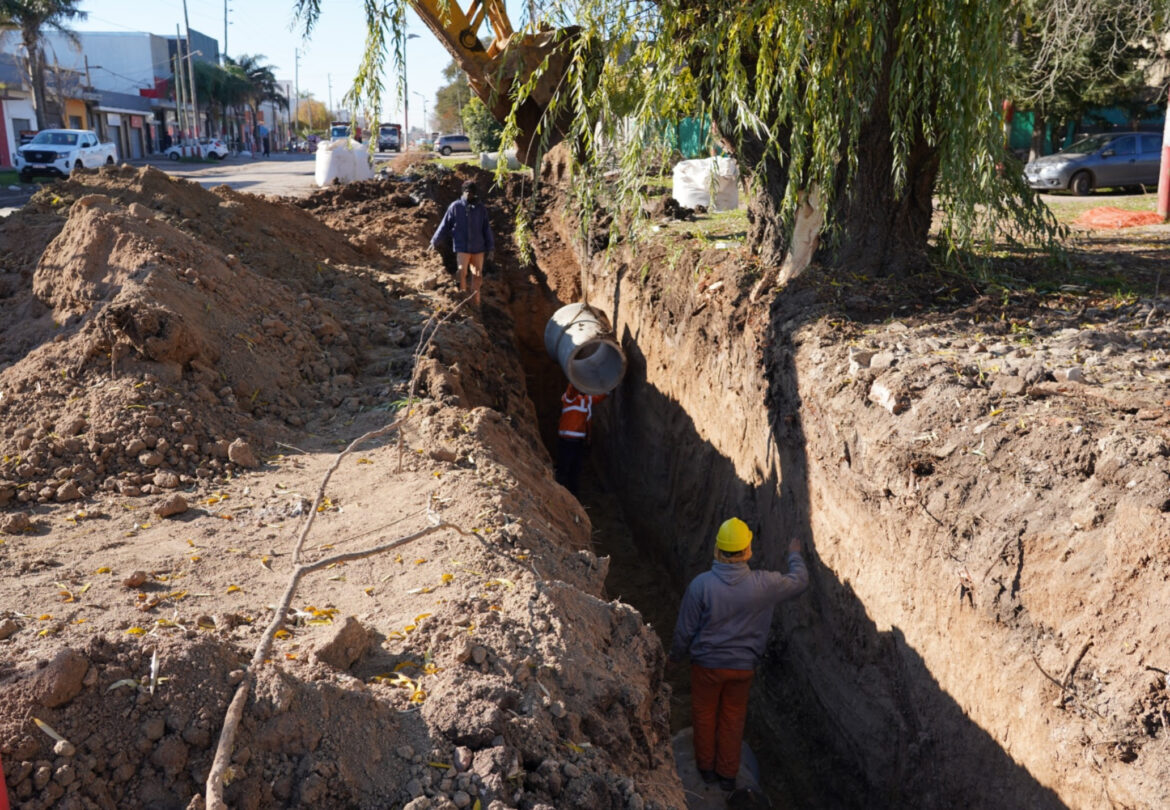 Avanzan trabajos hidráulicos en la obra de ensanche y pavimentación de avenida 60