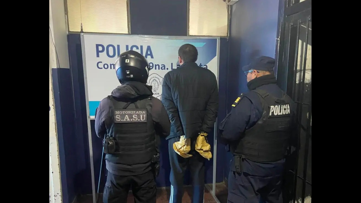 Un policía quedó detenido tras un tiroteo en una vivienda de La Plata