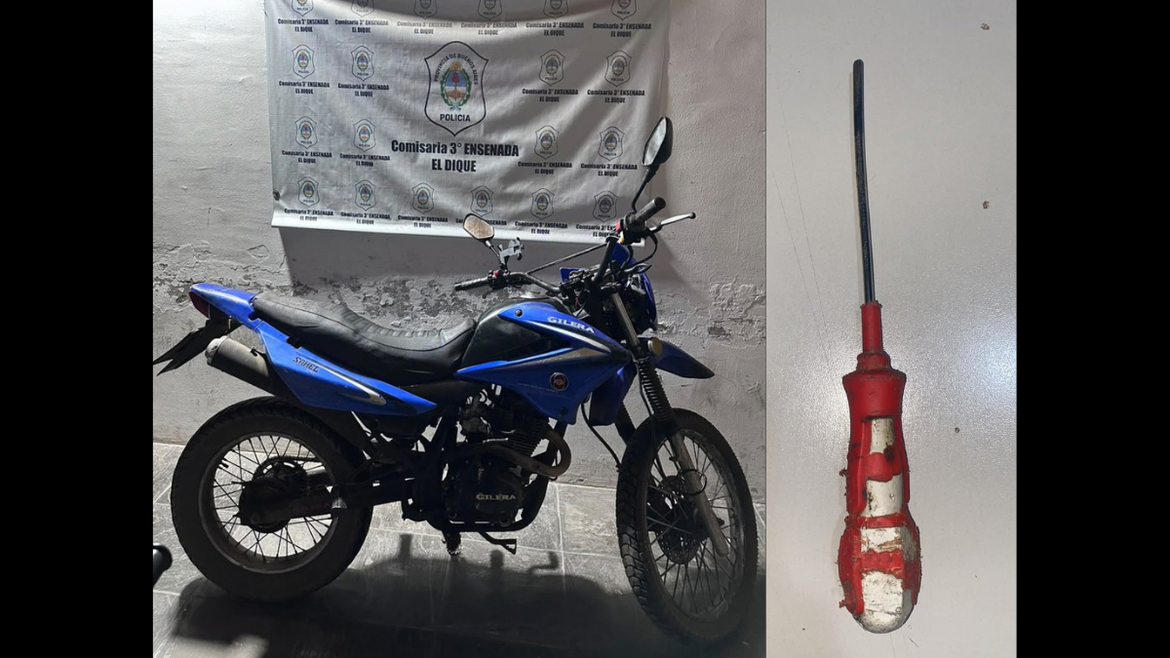Ensenada: dos hombres fueron aprehendidos tras intentar llevarse una moto estacionada