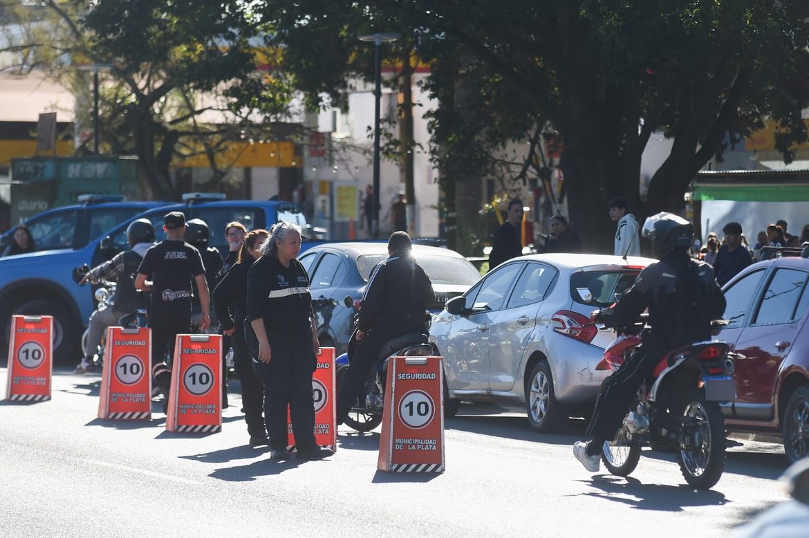 Controles en La Plata: 220 vehículos secuestrados, 11 aprehendidos y 73 alcoholemias positivas