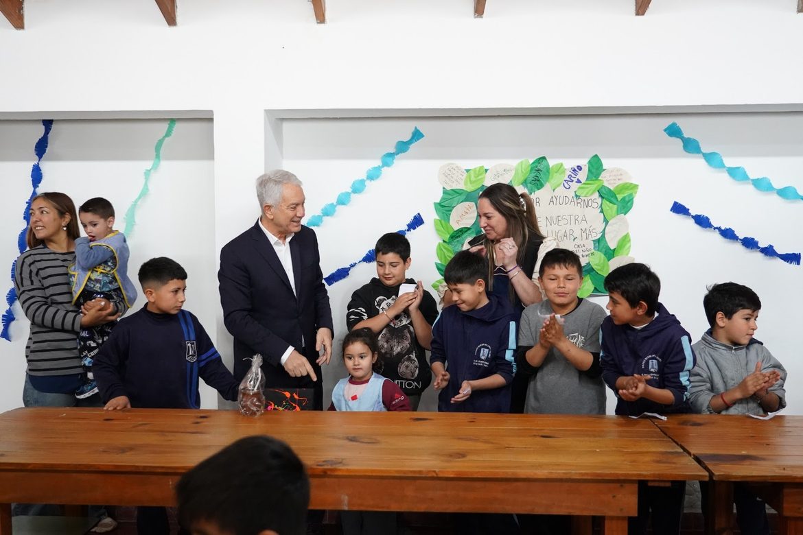 Alak recorrió la puesta en valor de la Casa del Niño de Melchor Romero