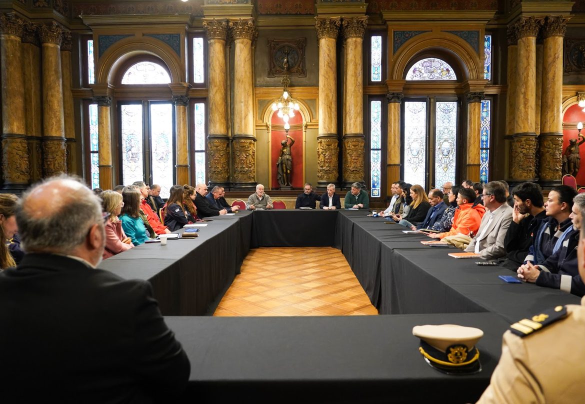 Reunión de prevención y gestión del riesgo ante emergencias en La Plata