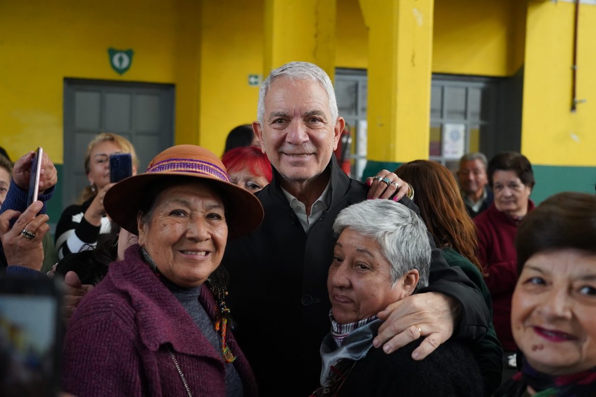 Alak participó del festejo por el Día del Jubilado en el Club Circunvalación de Villa Elvira